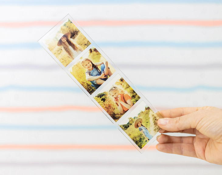 Marcapáginas de metacrilato personalizado con cuatro fotos